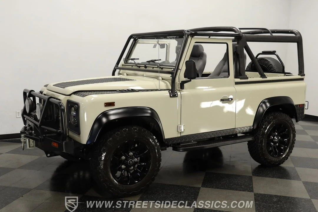 1994 Land Rover Defender 90 - Image 6 of 31