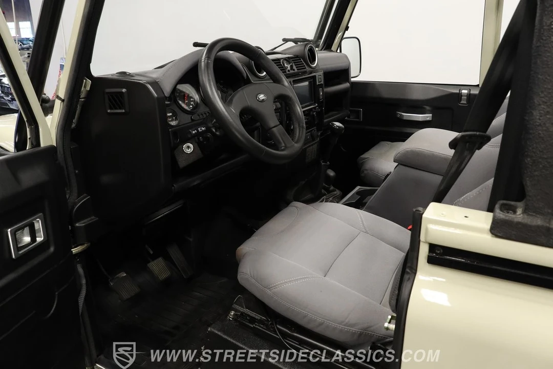 1994 Land Rover Defender 90 - Image 4 of 12
