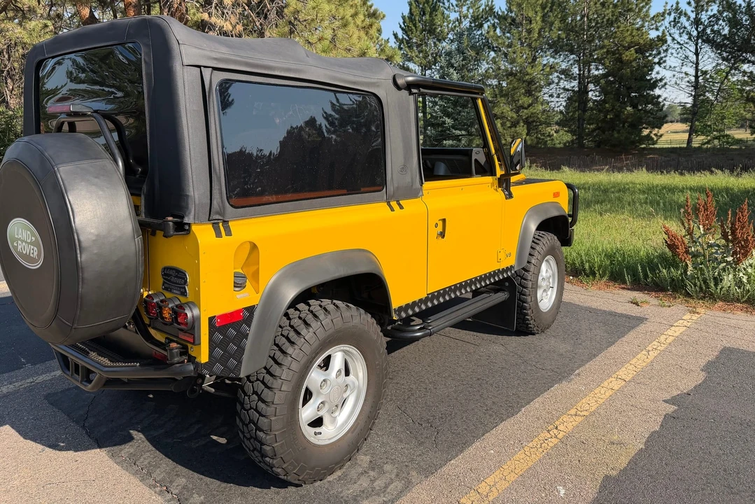 1994 Land Rover Defender 90 - Image 8 of 31