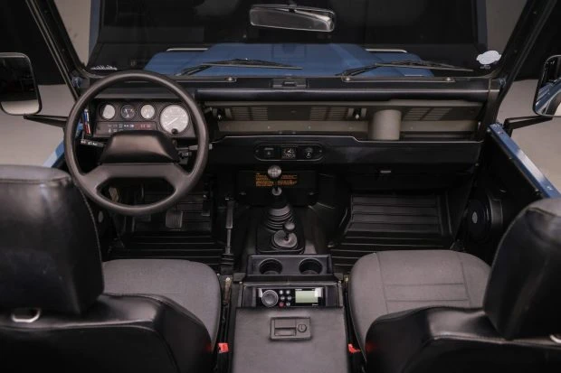 1994 Land Rover Defender 90 - Image 7 of 10