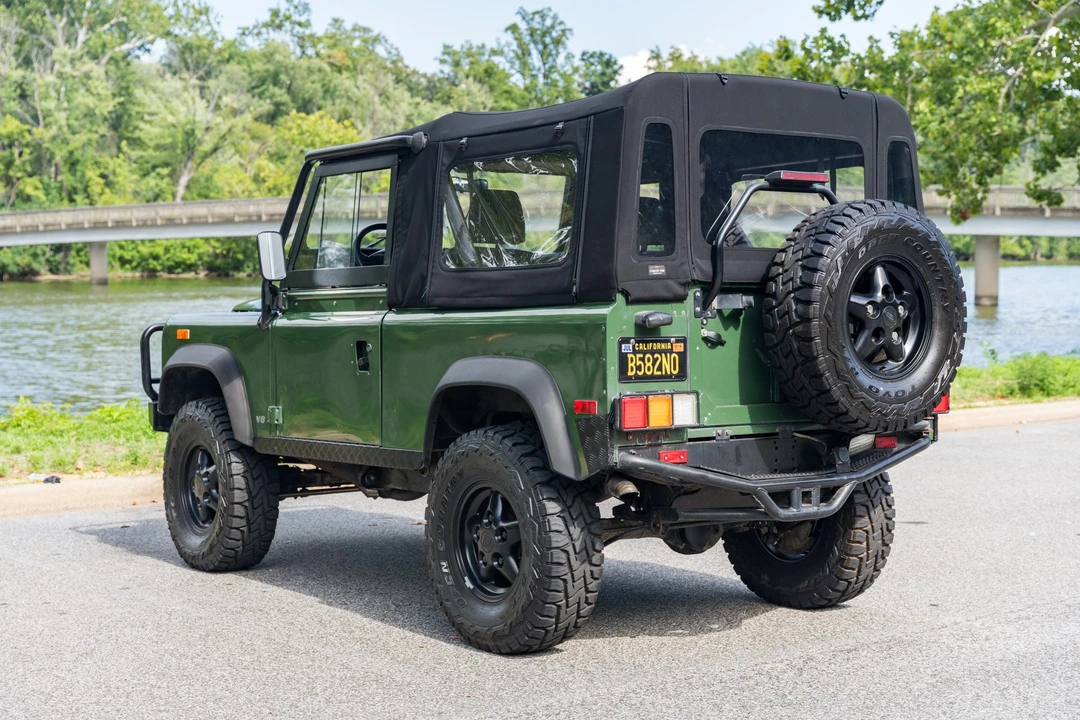 1994 Land Rover Defender 90 - Image 8 of 31