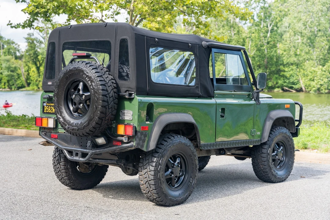 1994 Land Rover Defender 90 - Image 6 of 31