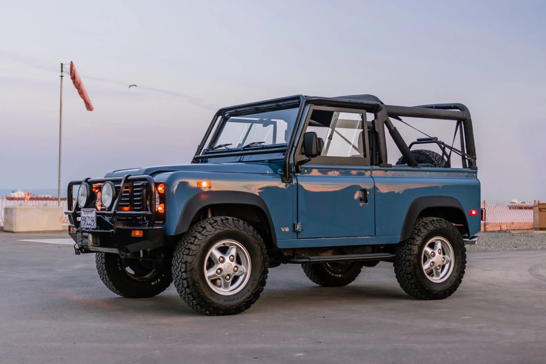 1994 Land Rover Defender 90 - Image 8 of 31