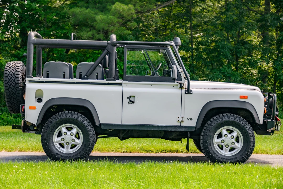 1994 Land Rover Defender 90 - Image 6 of 31