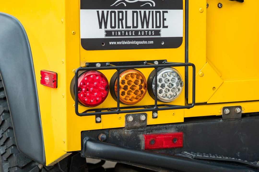 1994 Land Rover Defender 90 - Image 13 of 31
