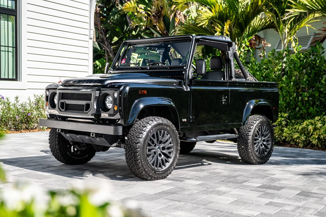 1994 Land Rover Defender 90 - Image 9 of 31