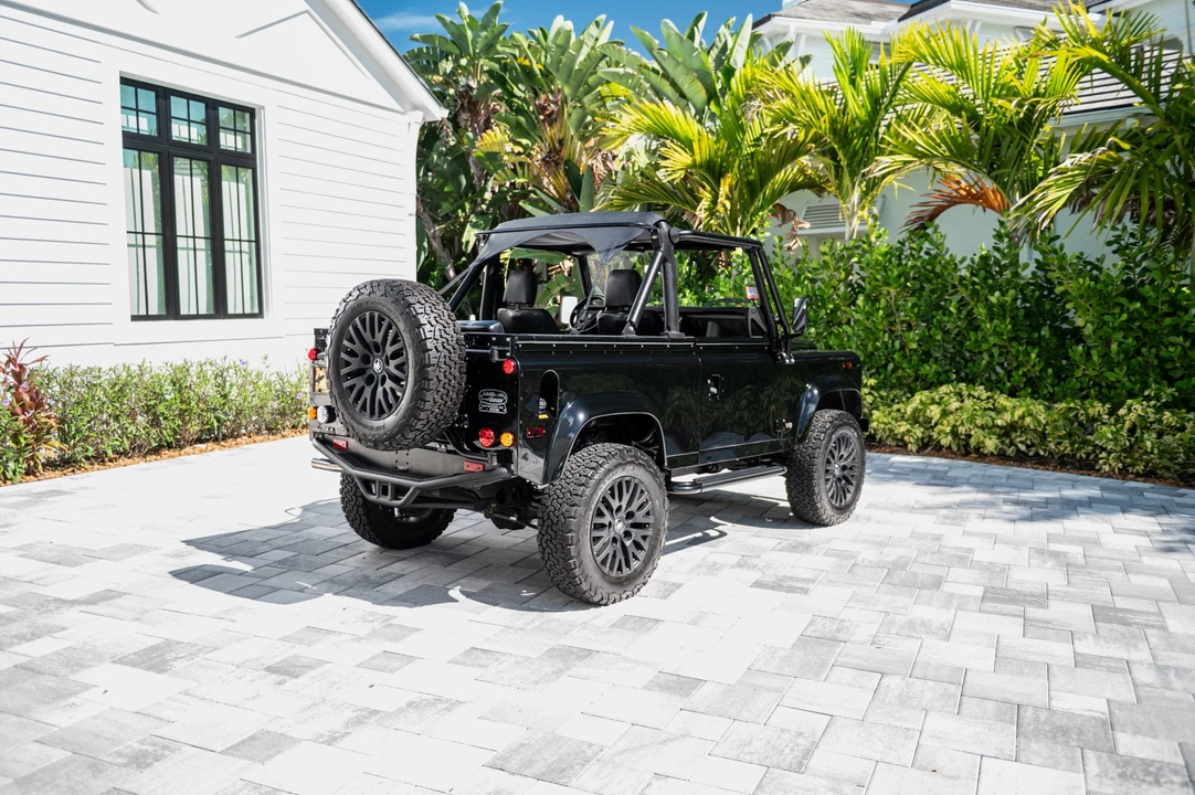 1994 Land Rover Defender 90 - Image 13 of 31