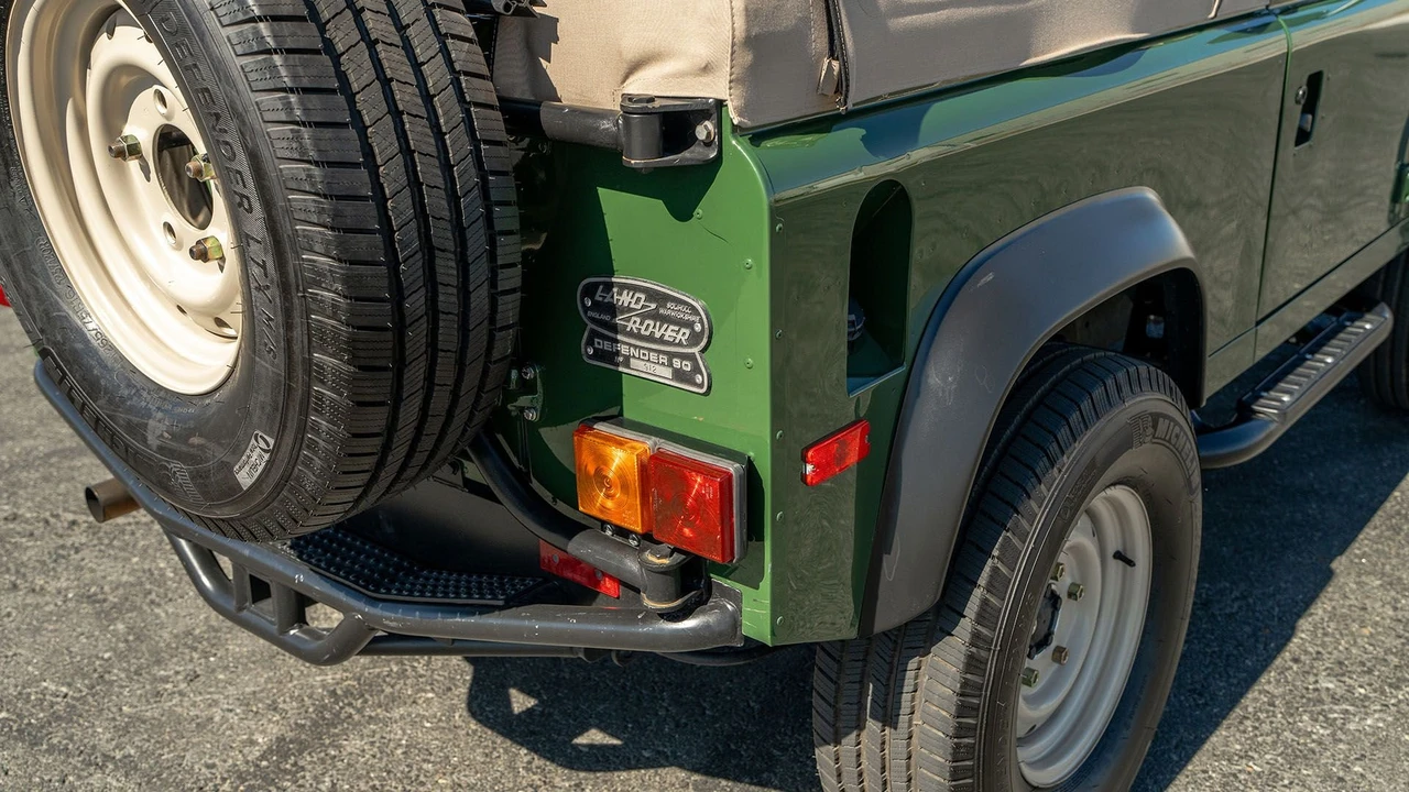 1994 Land Rover Defender 90 - Image 27 of 31