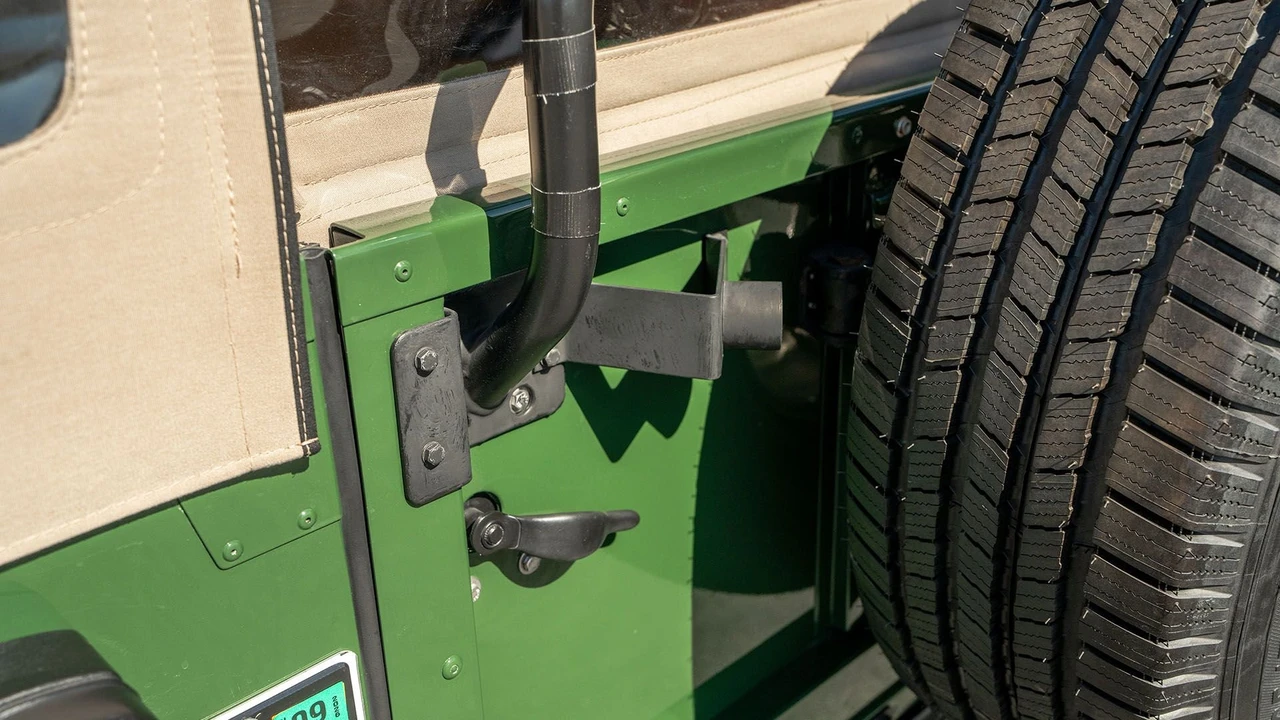1994 Land Rover Defender 90 - Image 25 of 31