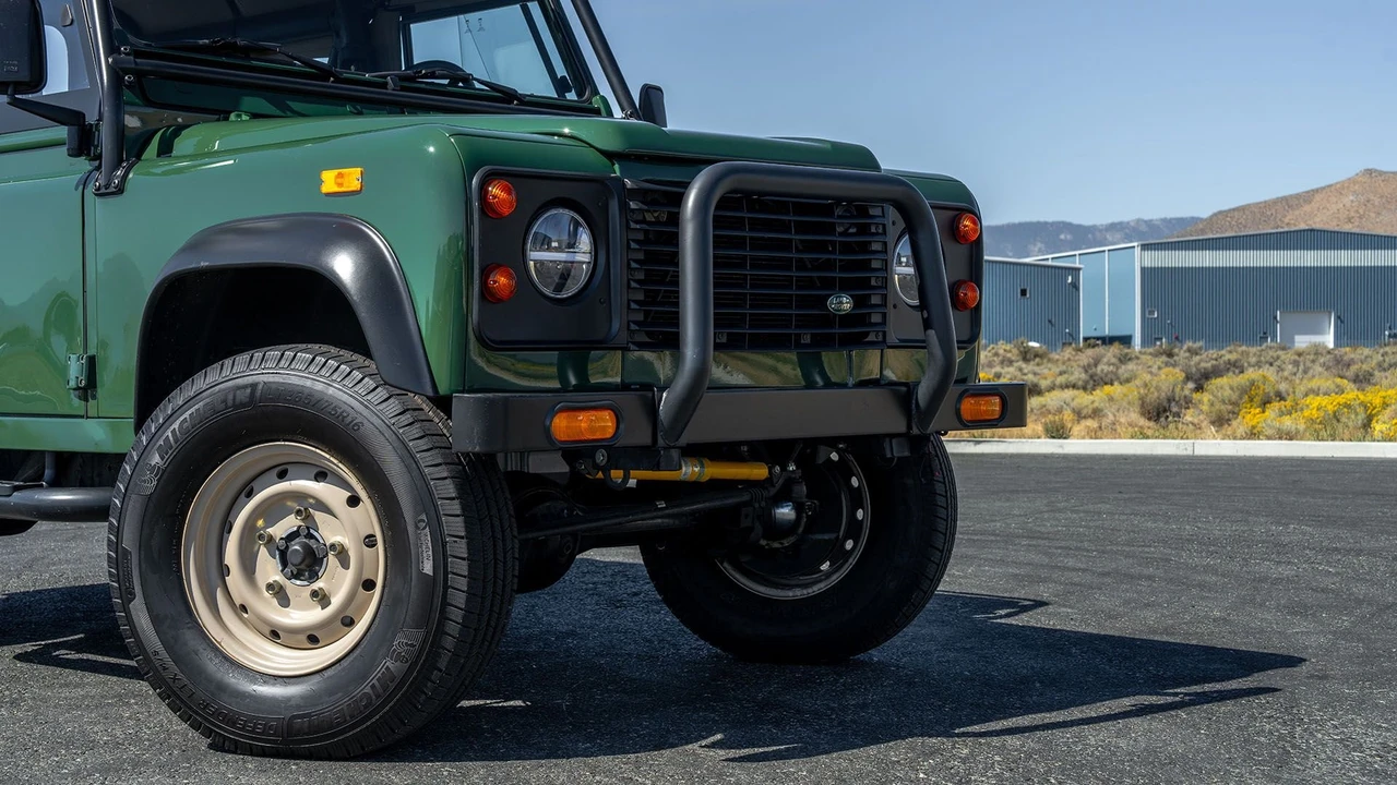 1994 Land Rover Defender 90 - Image 14 of 31