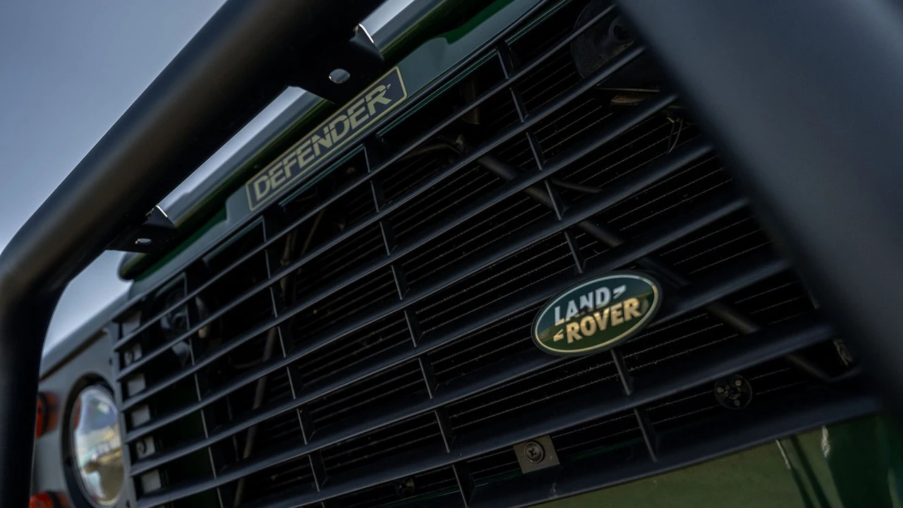 1994 Land Rover Defender 90 - Image 16 of 31
