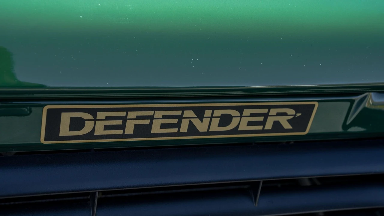 1994 Land Rover Defender 90 - Image 17 of 31