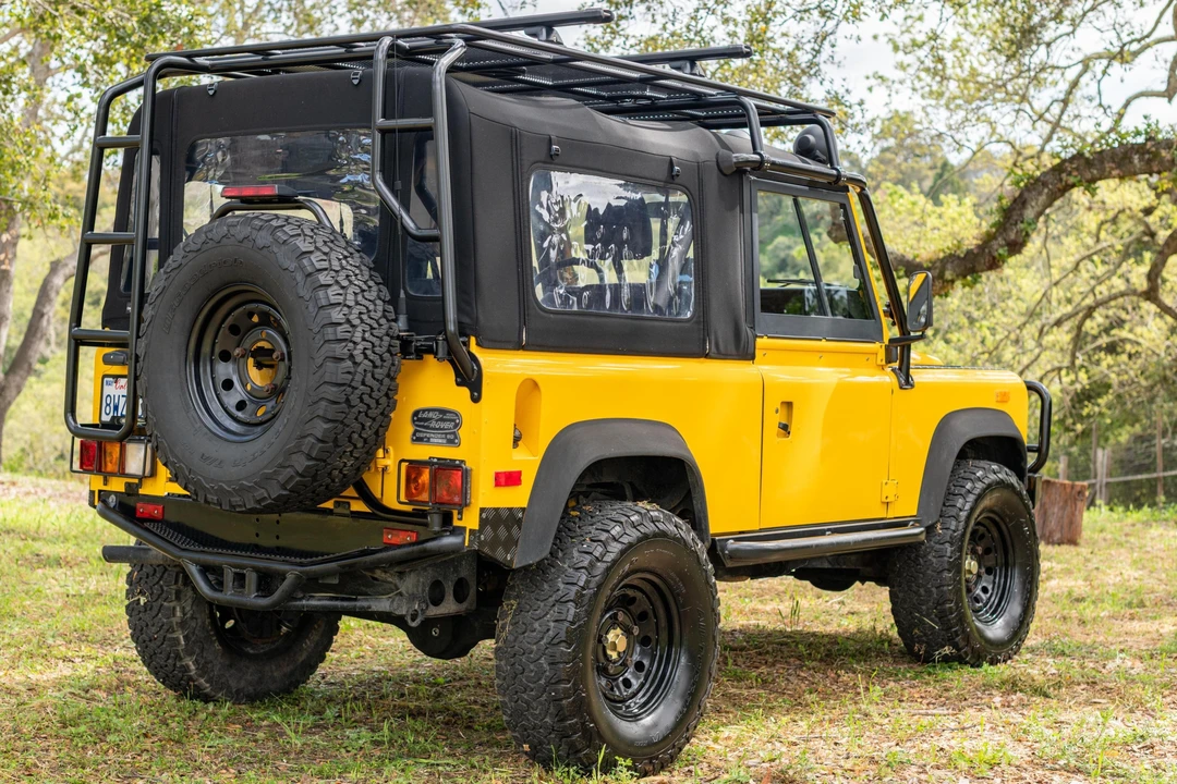 1994 Land Rover Defender 90 - Image 4 of 31