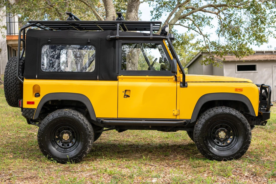 1994 Land Rover Defender 90 - Image 3 of 31