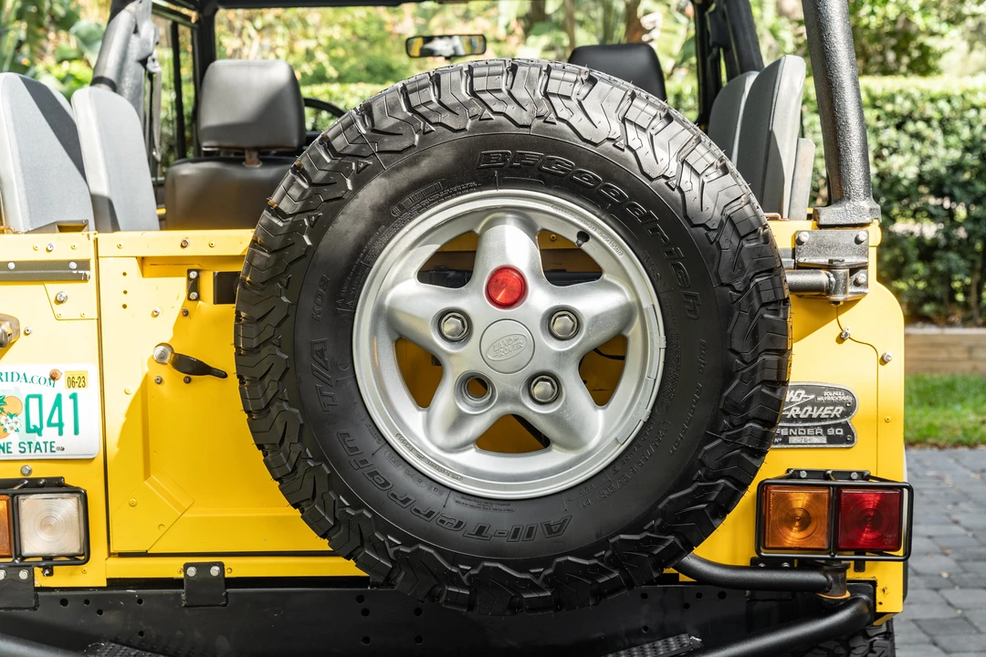 1994 Land Rover Defender 90 - Image 13 of 31