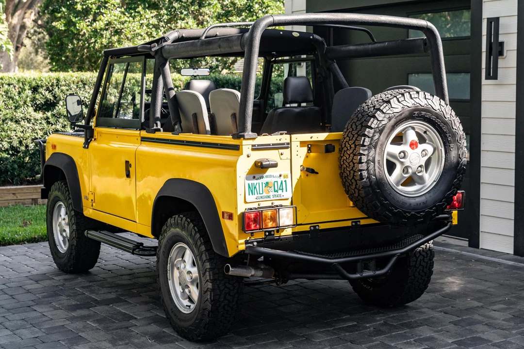 1994 Land Rover Defender 90 - Image 4 of 31