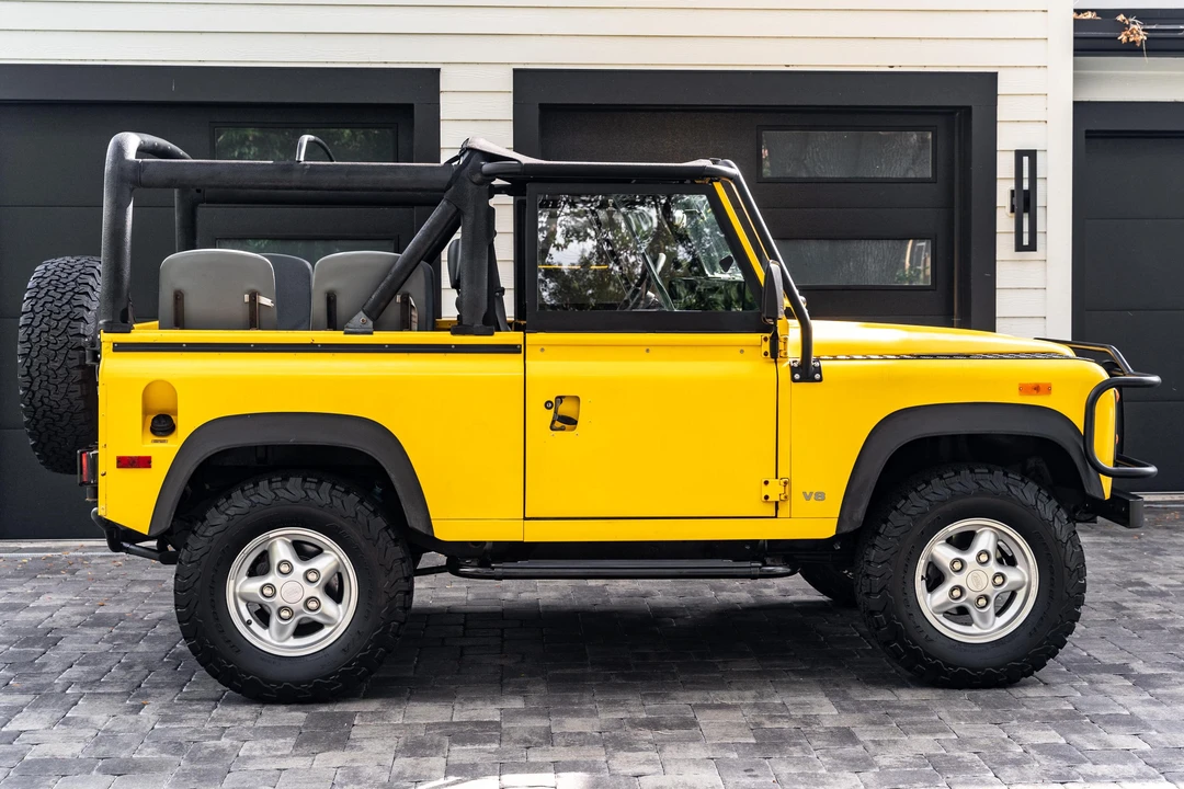 1994 Land Rover Defender 90 - Image 3 of 31