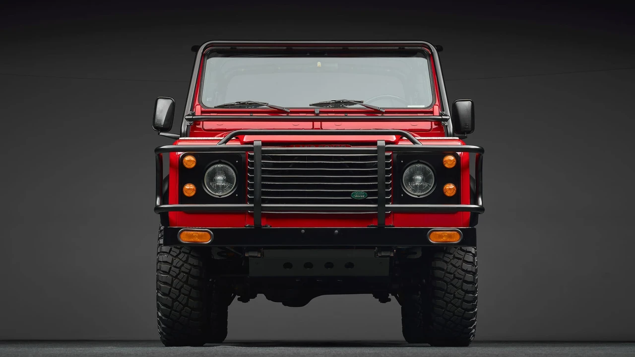 1994 Land Rover Defender 90 - Image 3 of 31