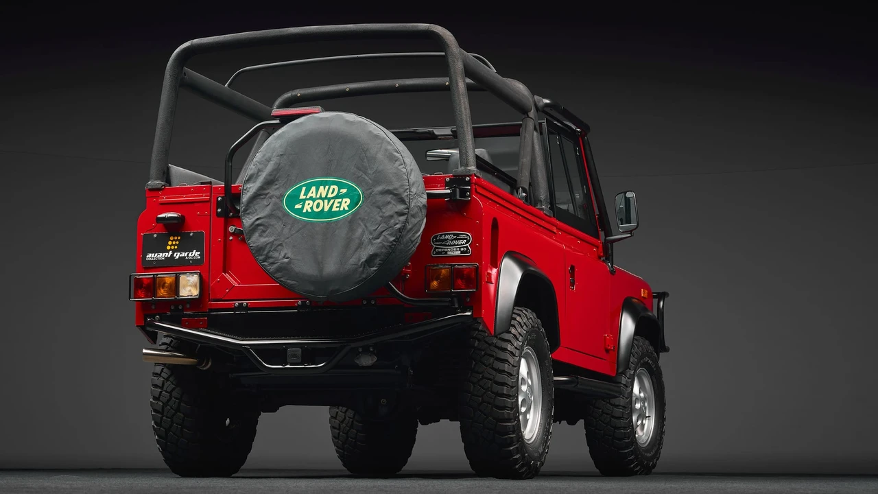 1994 Land Rover Defender 90 - Image 7 of 31