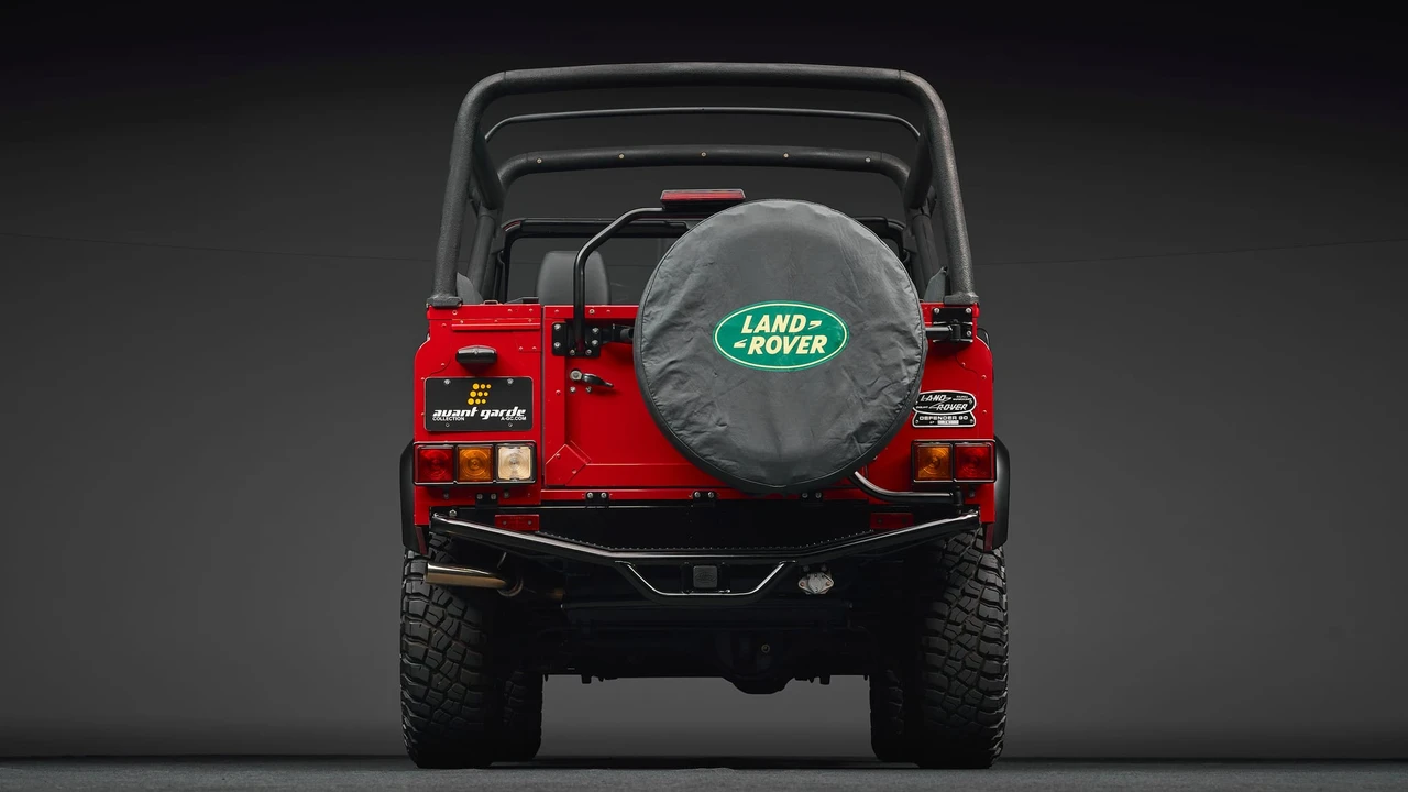 1994 Land Rover Defender 90 - Image 8 of 31