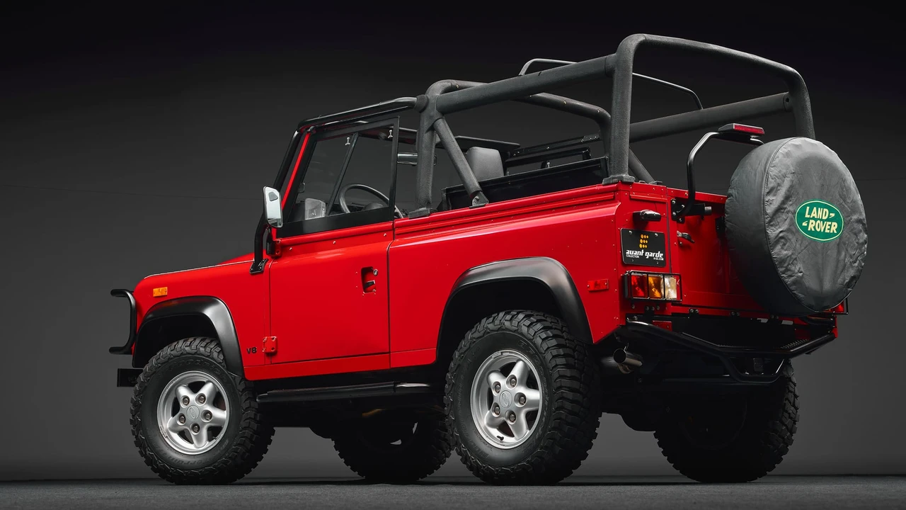 1994 Land Rover Defender 90 - Image 10 of 31