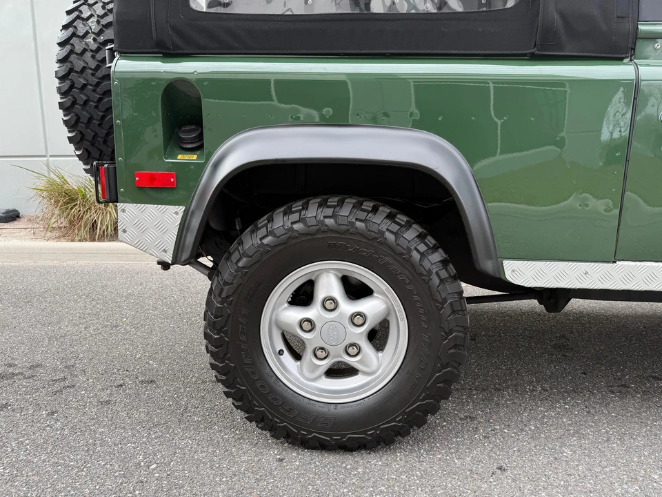 1994 Land Rover Defender 90 - Image 18 of 31