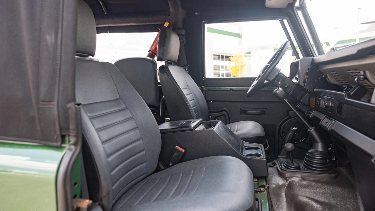 1994 Land Rover Defender 90 - Image 31 of 31