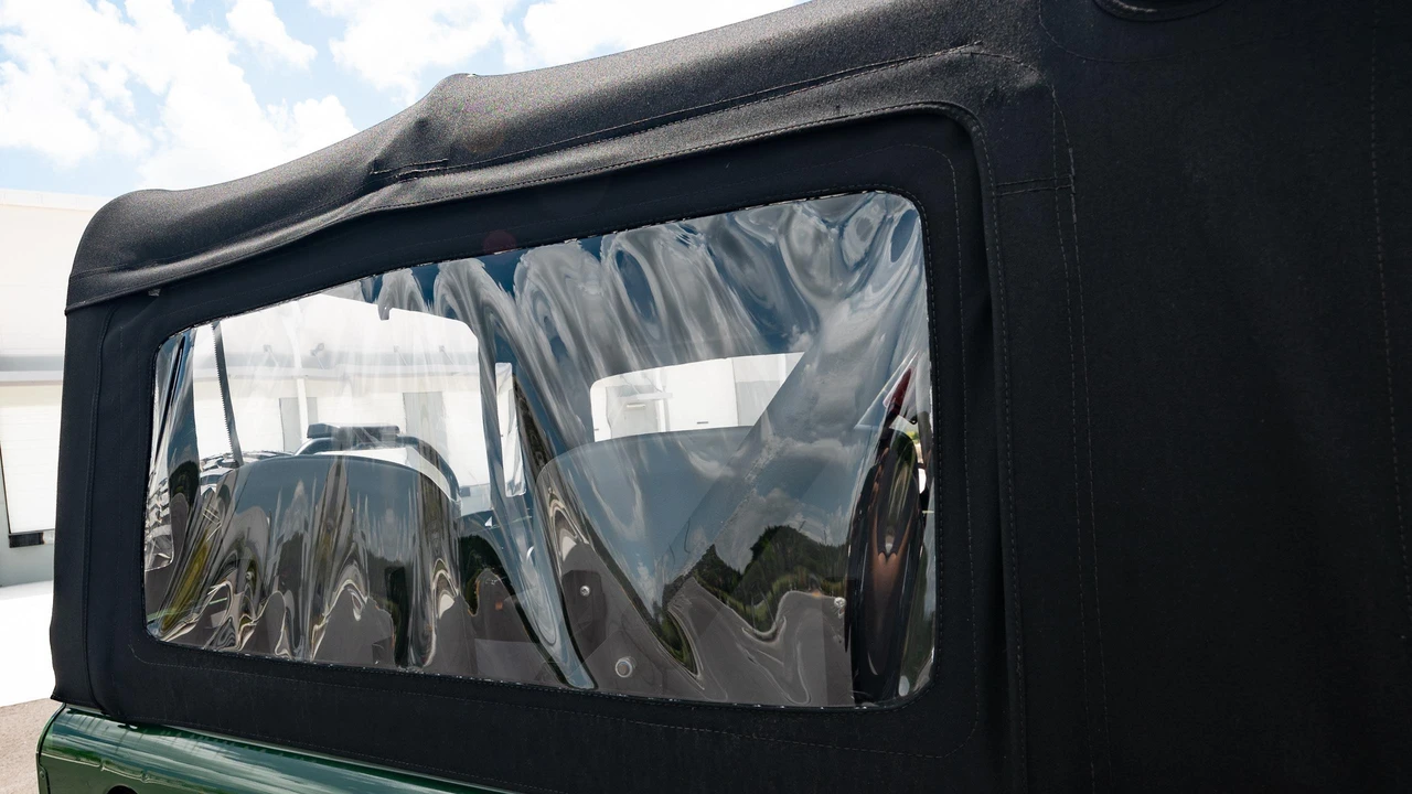 1994 Land Rover Defender 90 - Image 19 of 31