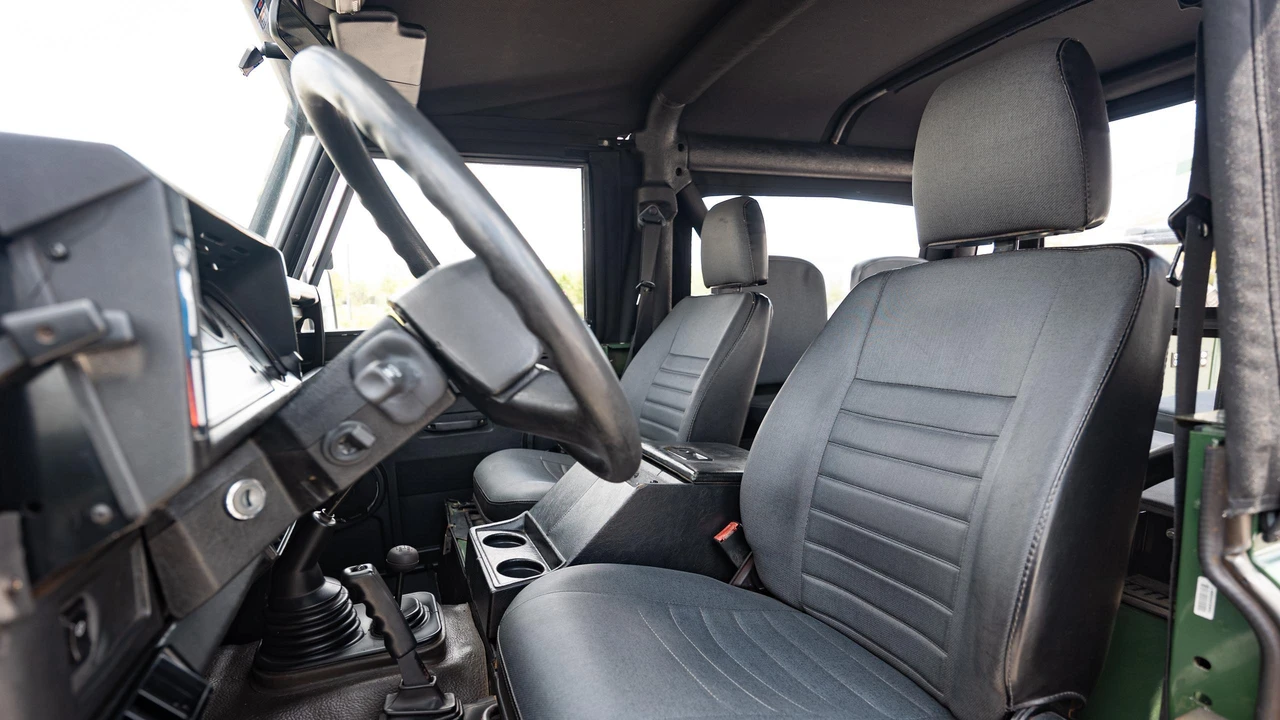 1994 Land Rover Defender 90 - Image 29 of 31