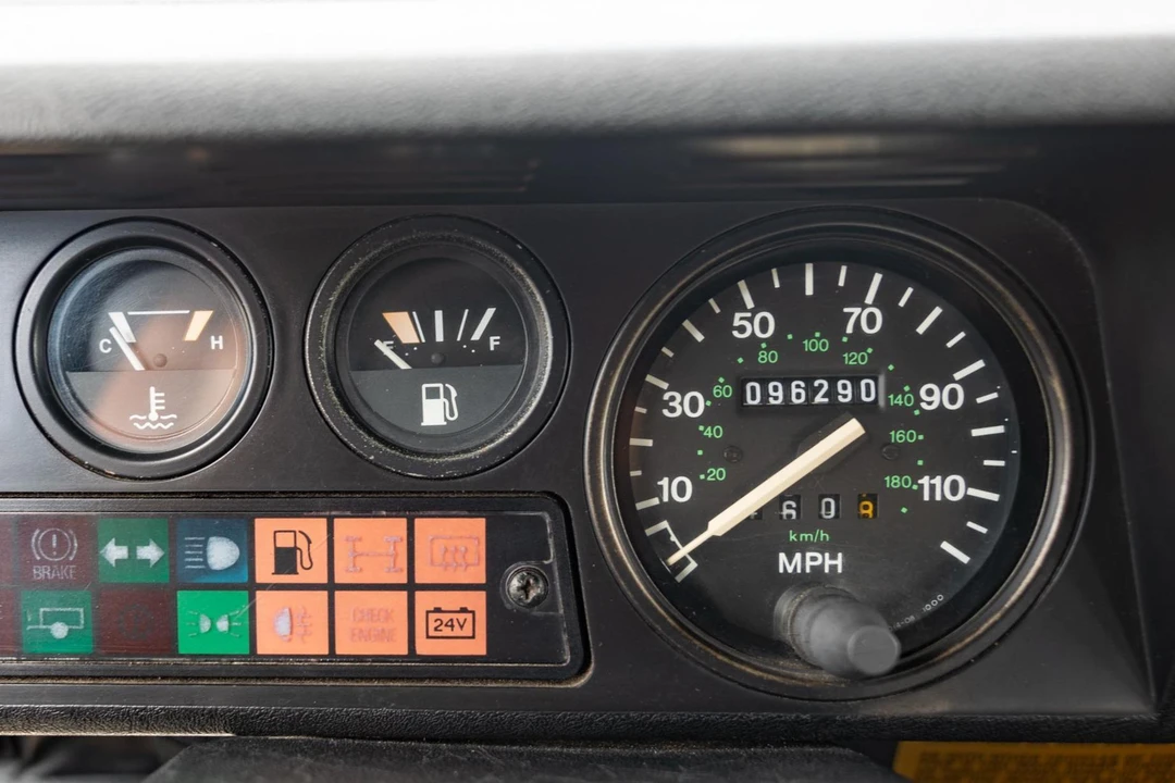 1994 Land Rover Defender 90 - Image 28 of 31