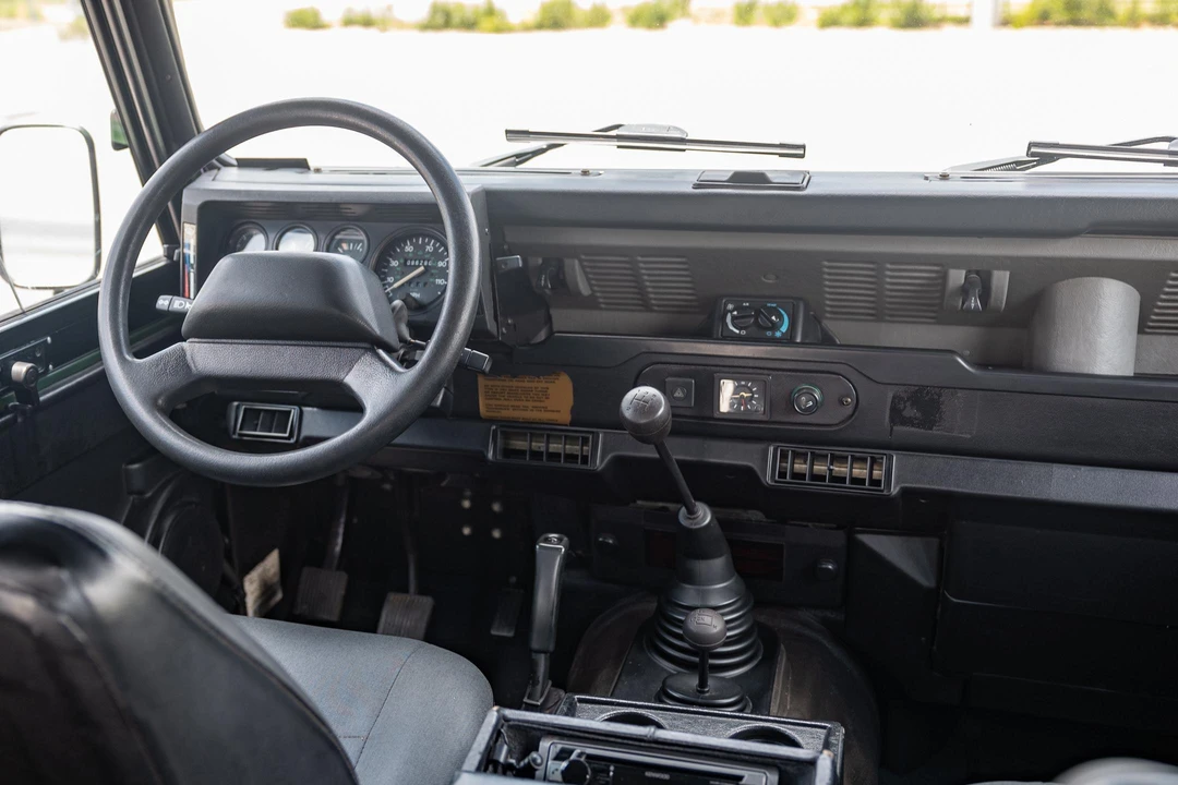 1994 Land Rover Defender 90 - Image 25 of 31