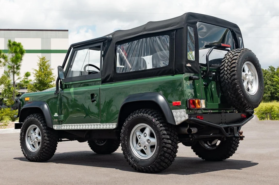 1994 Land Rover Defender 90 - Image 4 of 31