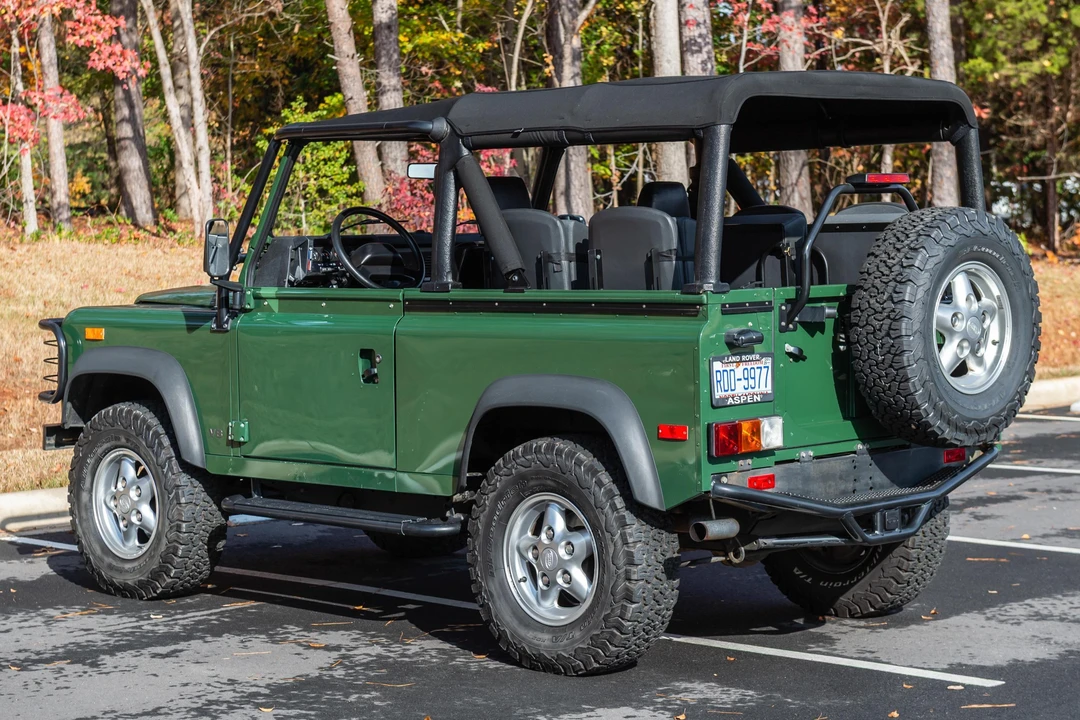 1994 Land Rover Defender 90 - Image 4 of 31