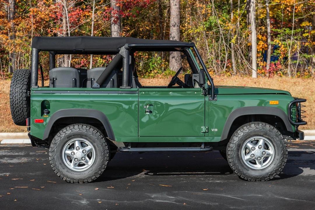 1994 Land Rover Defender 90 - Image 3 of 31