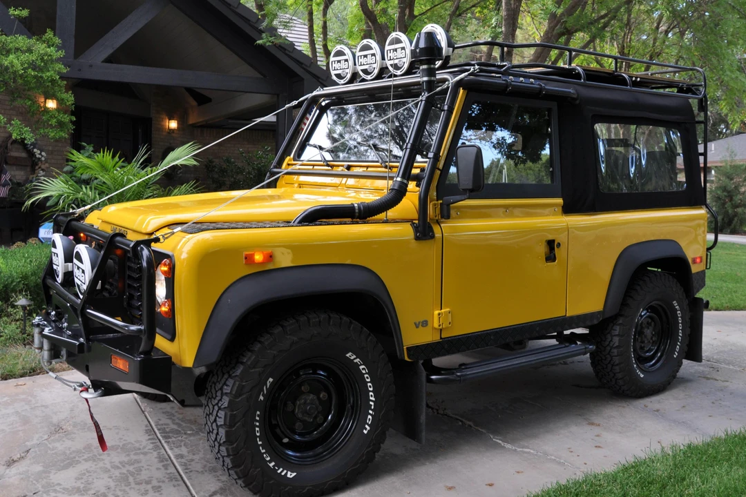 1994 Land Rover Defender 90 - Image 2 of 6