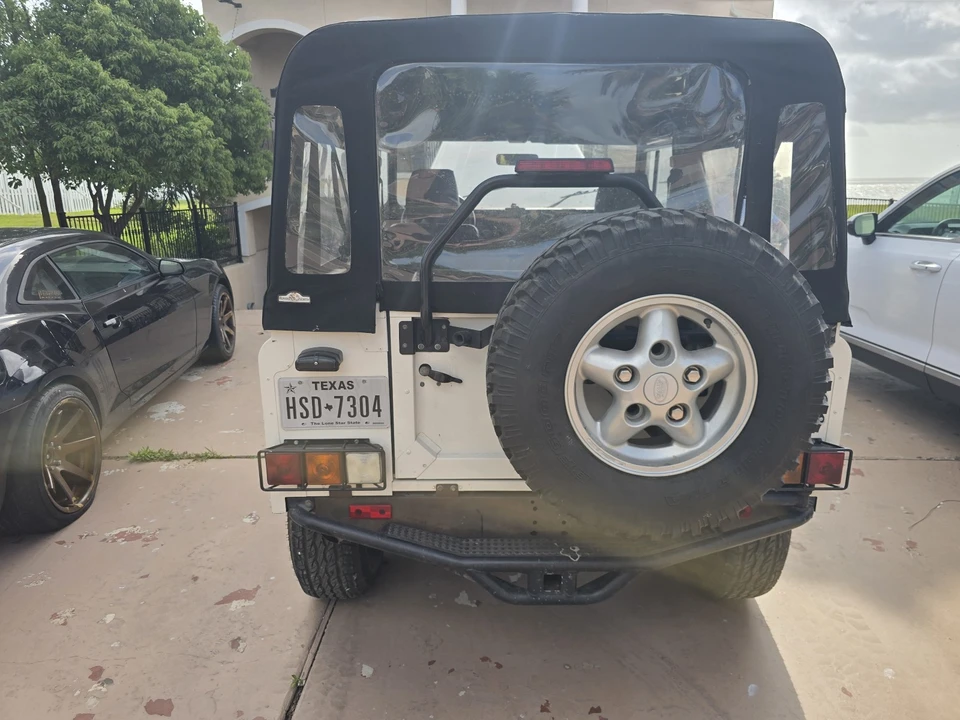1994 Land Rover Defender 90 - Image 4 of 31