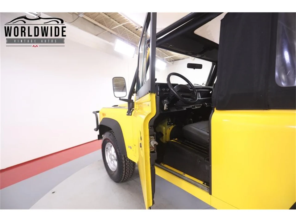 1994 Land Rover Defender 90 - Image 23 of 31