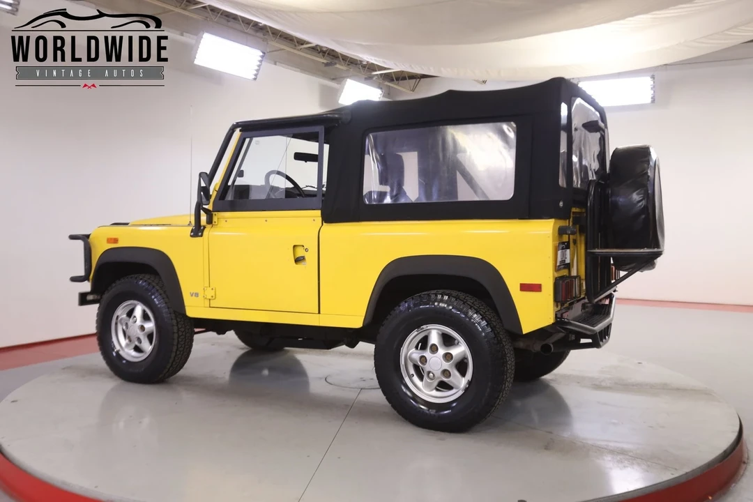 1994 Land Rover Defender 90 - Image 5 of 12
