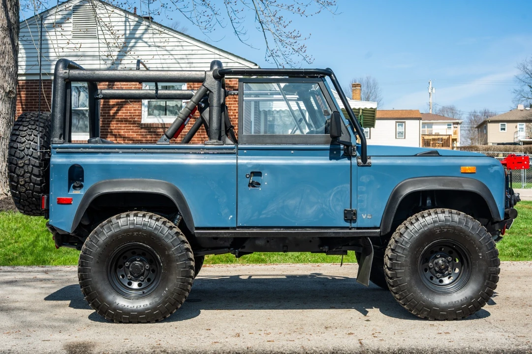 1994 Land Rover Defender 90 - Image 4 of 21