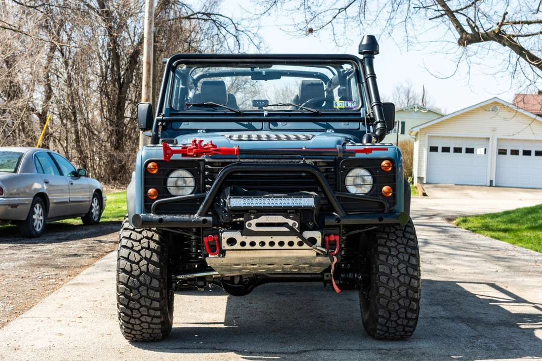 1994 Land Rover Defender 90 - Image 3 of 21