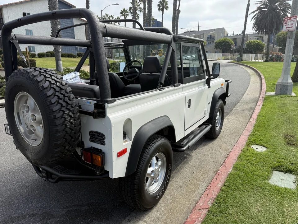 1994 Land Rover Defender 90 - Image 3 of 15
