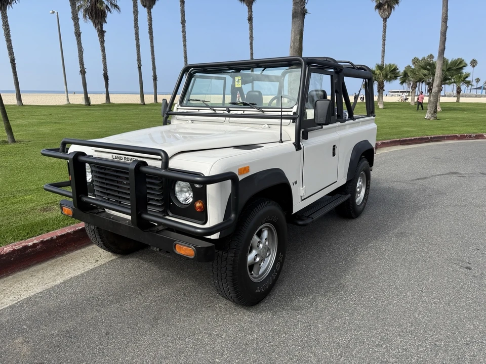 1994 Land Rover Defender 90 - Image 2 of 15