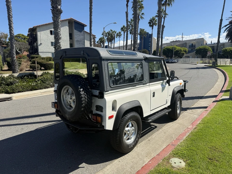 1994 Land Rover Defender 90 - Image 6 of 15