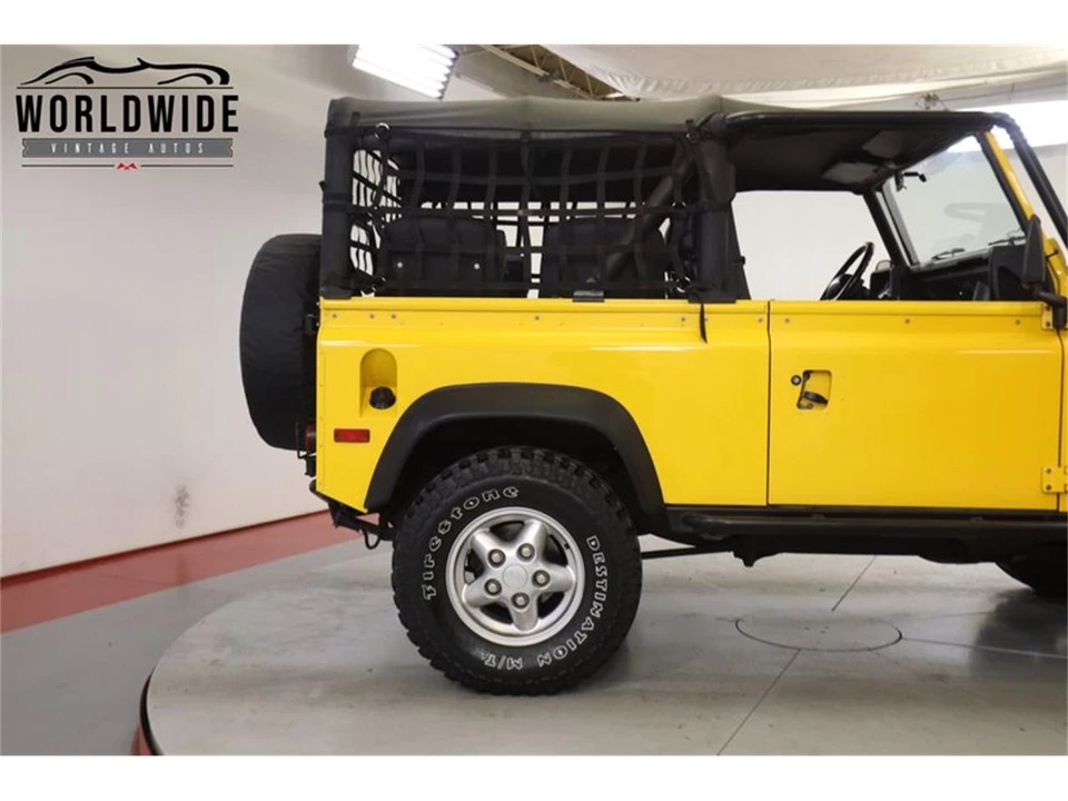1994 Land Rover Defender 90 - Image 9 of 31