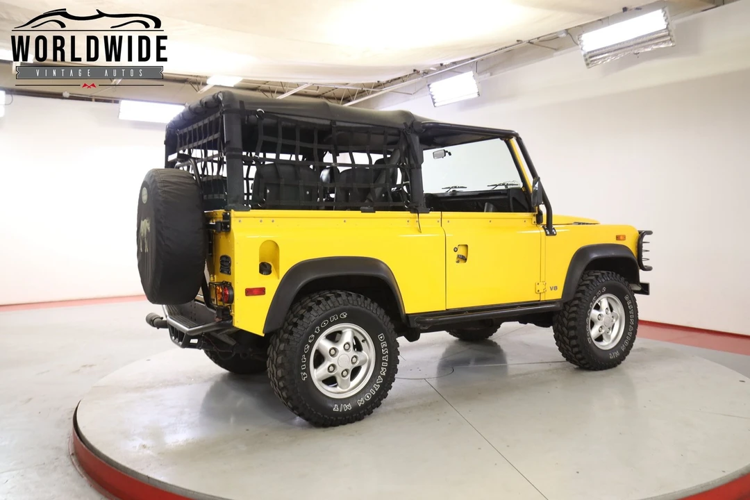 1994 Land Rover Defender 90 - Image 6 of 12
