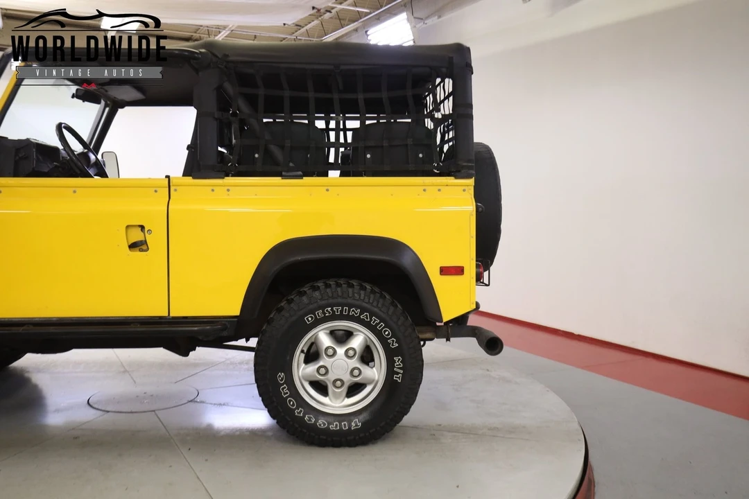 1994 Land Rover Defender 90 - Image 10 of 12
