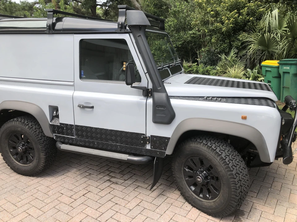 1994 Land Rover Defender 90 - Image 17 of 31