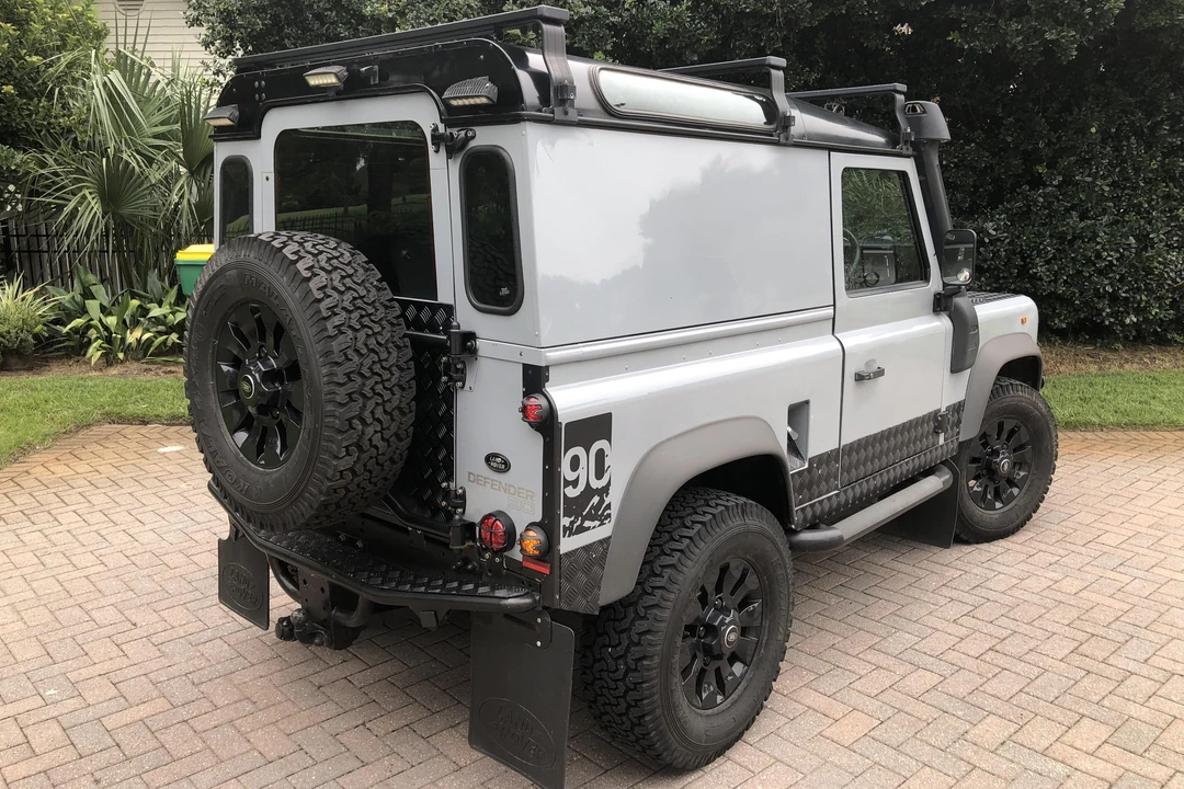 1994 Land Rover Defender 90 - Image 4 of 31