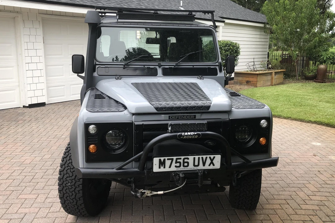 1994 Land Rover Defender 90 - Image 2 of 31