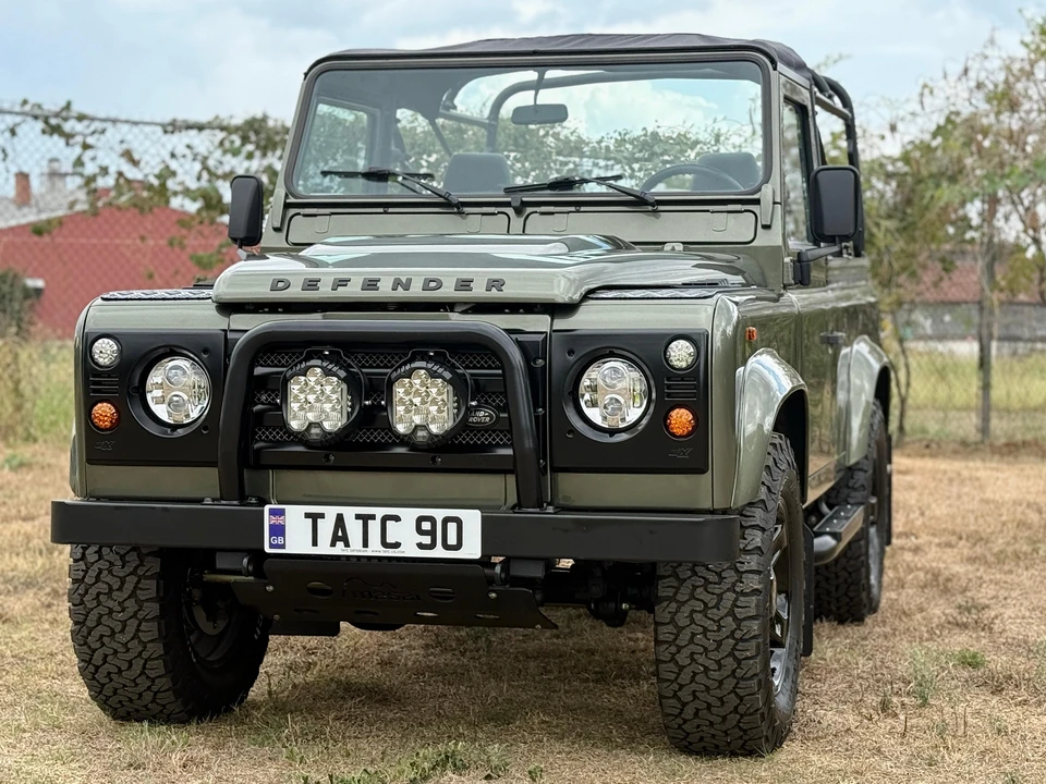1994 Land Rover Defender 90 - Image 6 of 31